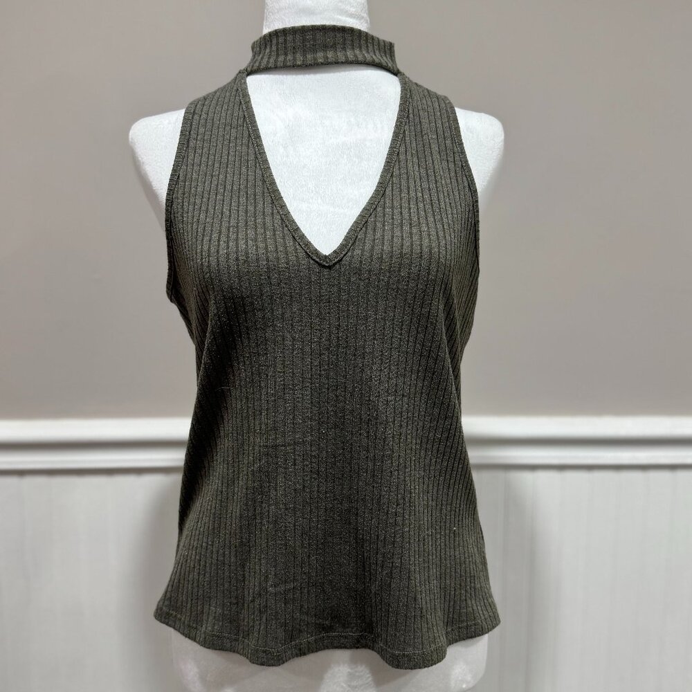 Olive Ribbed Sleeveless Top – Size L (Fits Like Small/ Medium)
